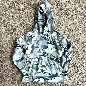 Under armor YXS hoodie.